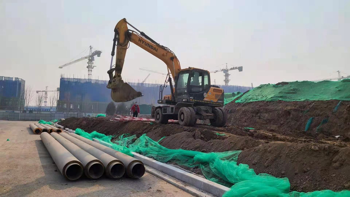 杏渭路西側(cè)規(guī)劃路施工.jpg