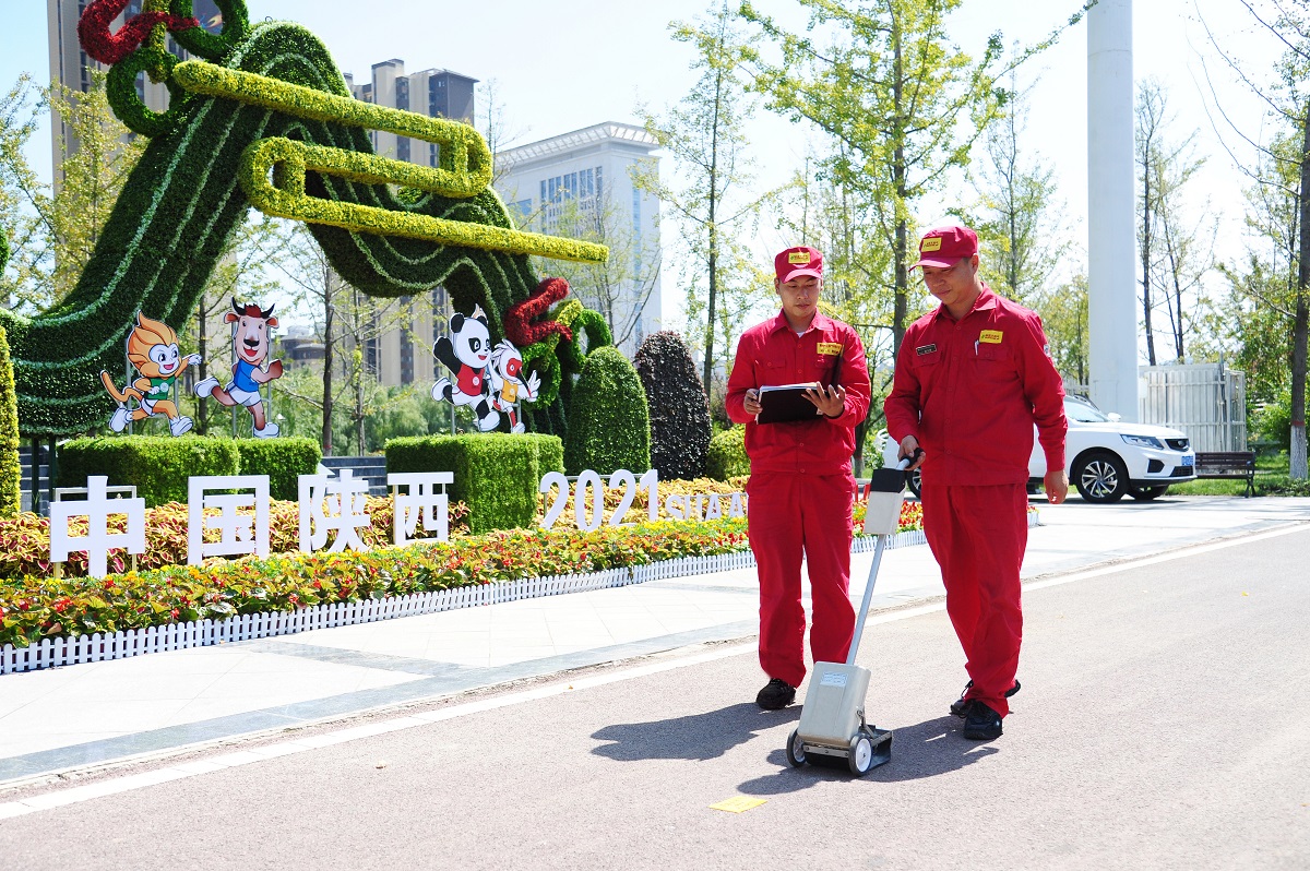 1.沿线检查十四运火炬传递及赛事场地燃气管网敷设运行情况.jpg